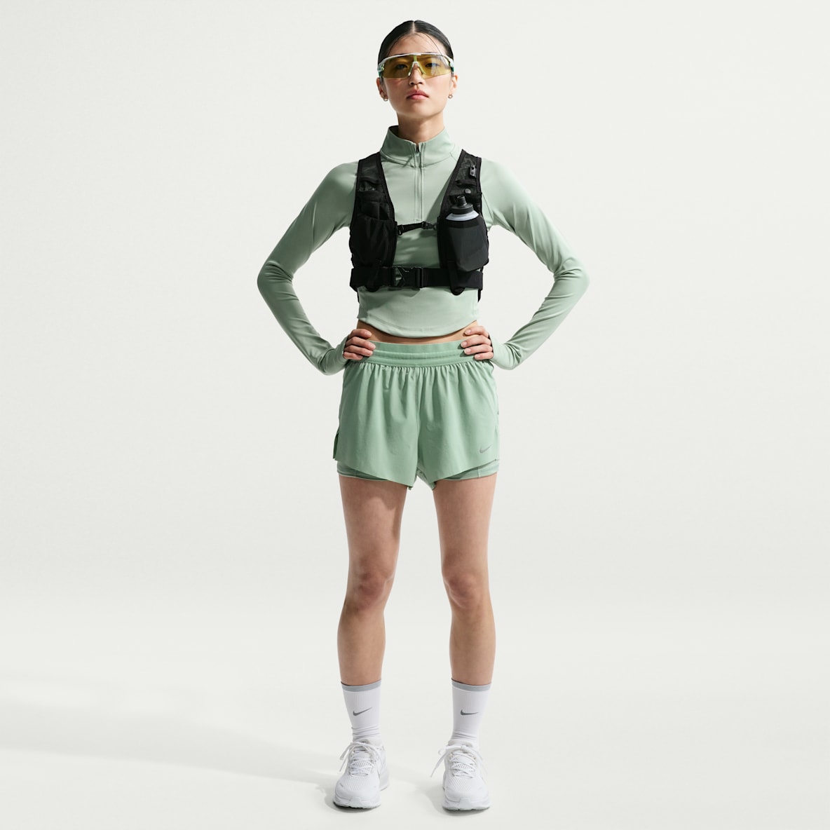 Nike Swift 女款 Dri-FIT 中腰二合一跑步短褲