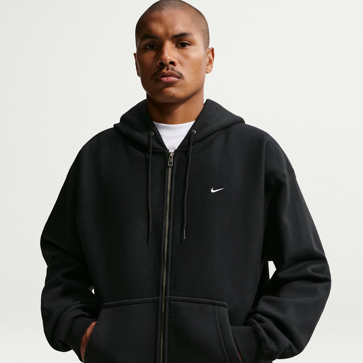 Nike Solo Swoosh Pánská flísová mikina s kapucí a zipem po celé délce