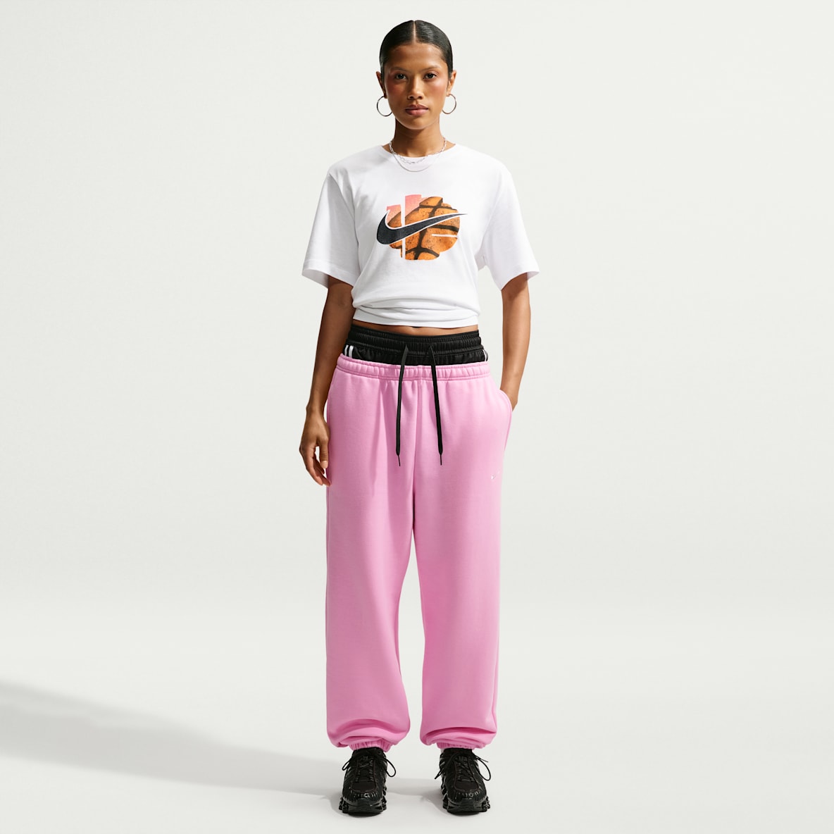 Nike Studio Fleece Medium Weight Women's High-Rise Oversized Cuffed Pants