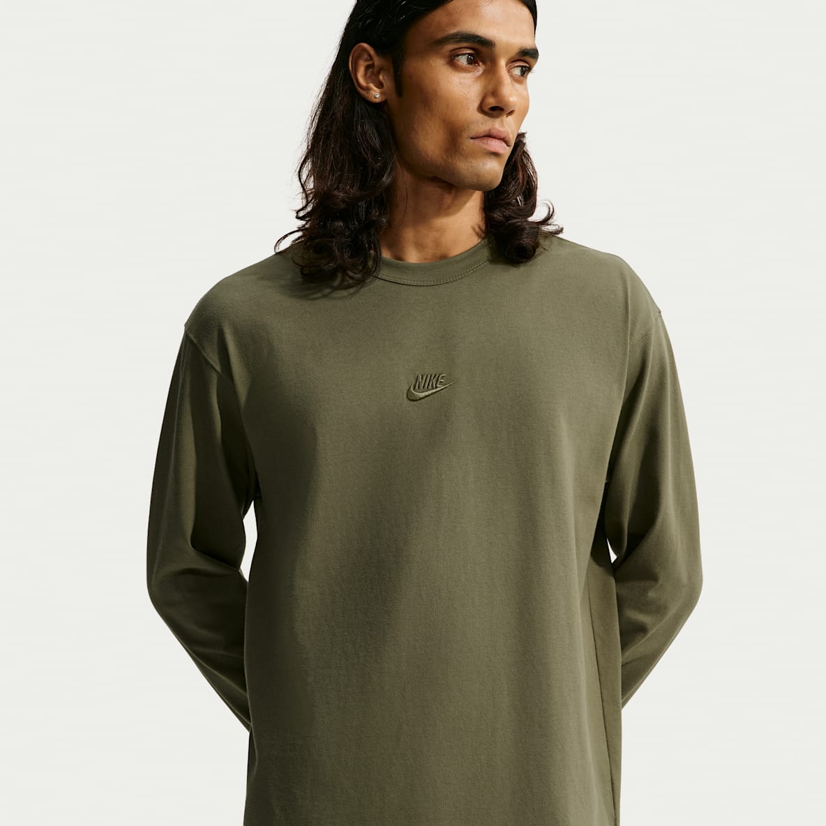 Nike Sportswear Premium Essentials Men's Long-Sleeve T-Shirt