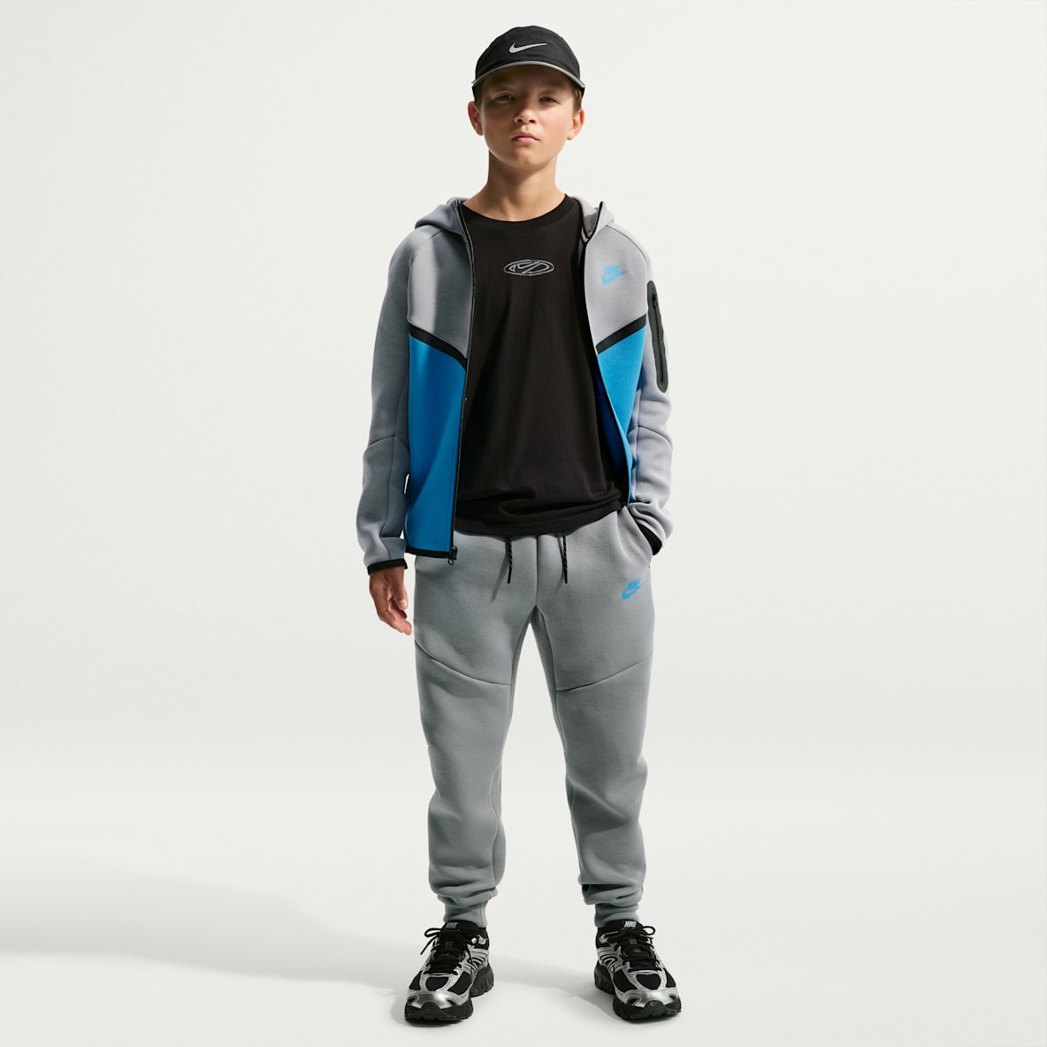 Nike Sportswear Tech Fleece Older Kids' Joggers