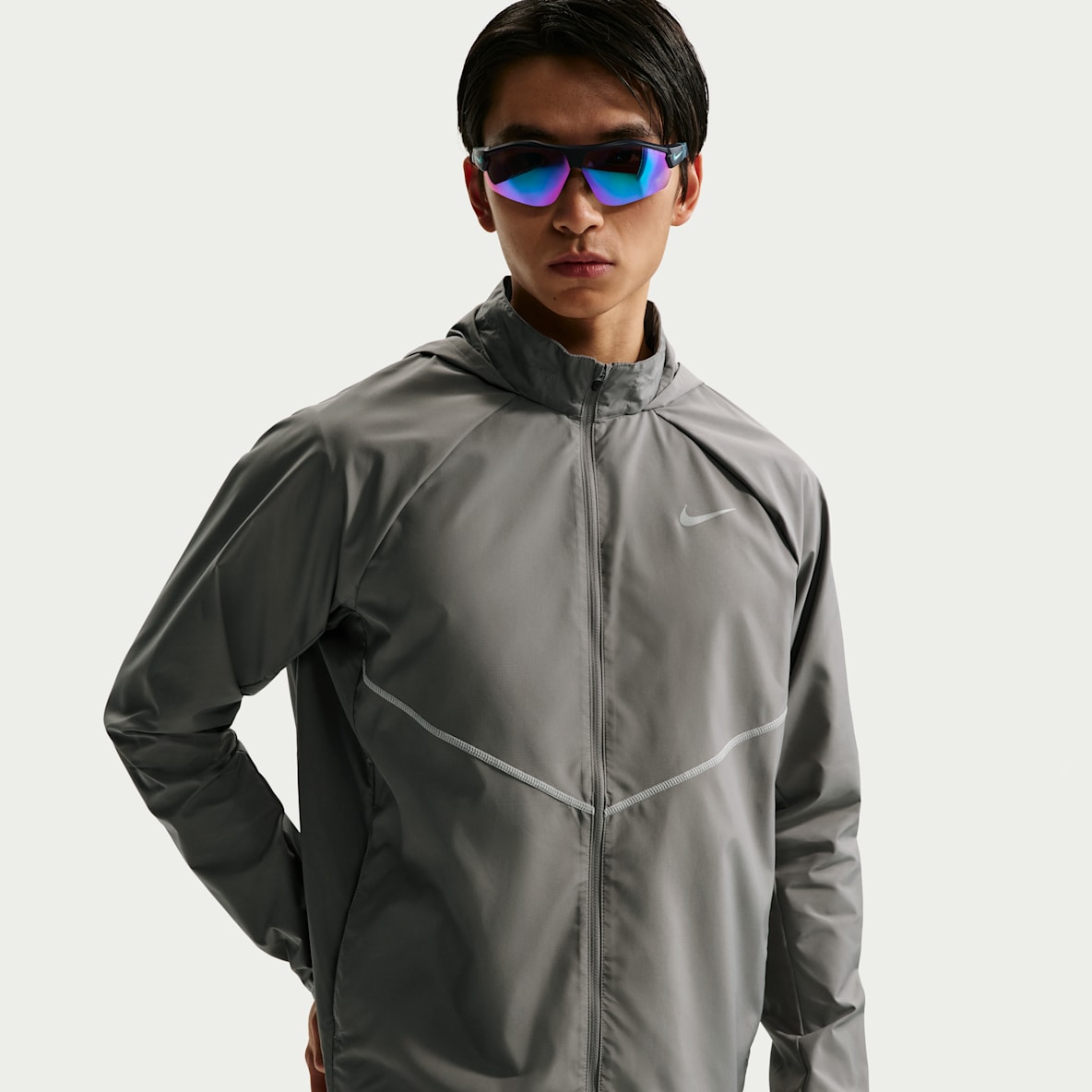Nike Miler Men's Repel UV Protection Running Jacket