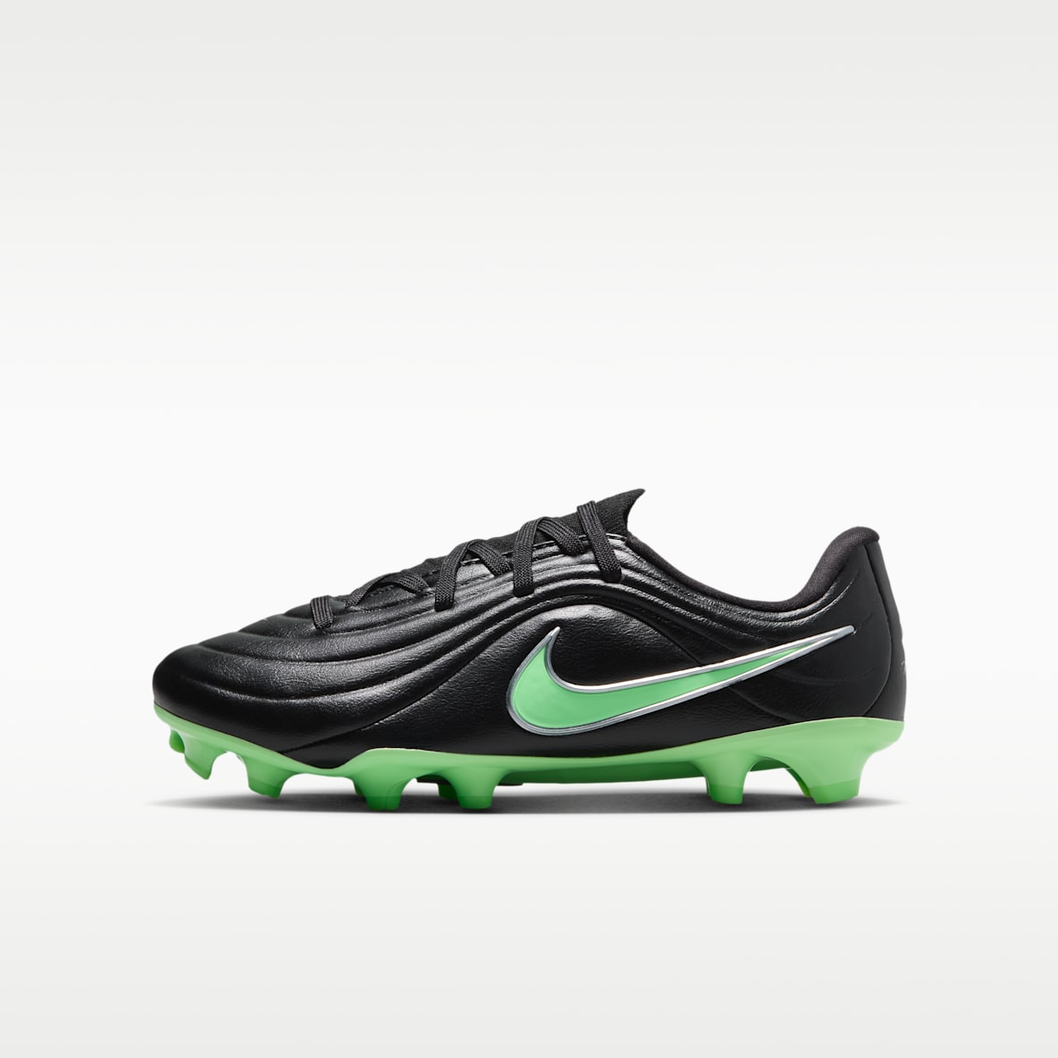 Nike Jr. Tiempo Maestro Academy  Tacos de futbol para terrenos múltiples de corte low para niños de preescolar