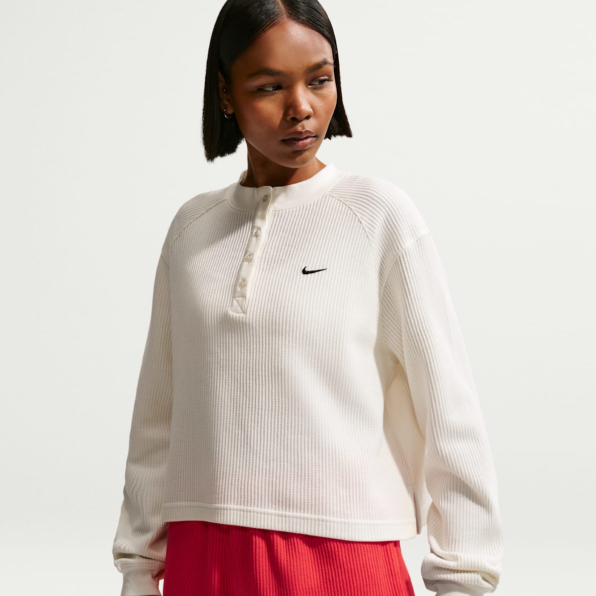 Nike Sportswear Chill Waffle Playera Henley de manga larga oversized para mujer