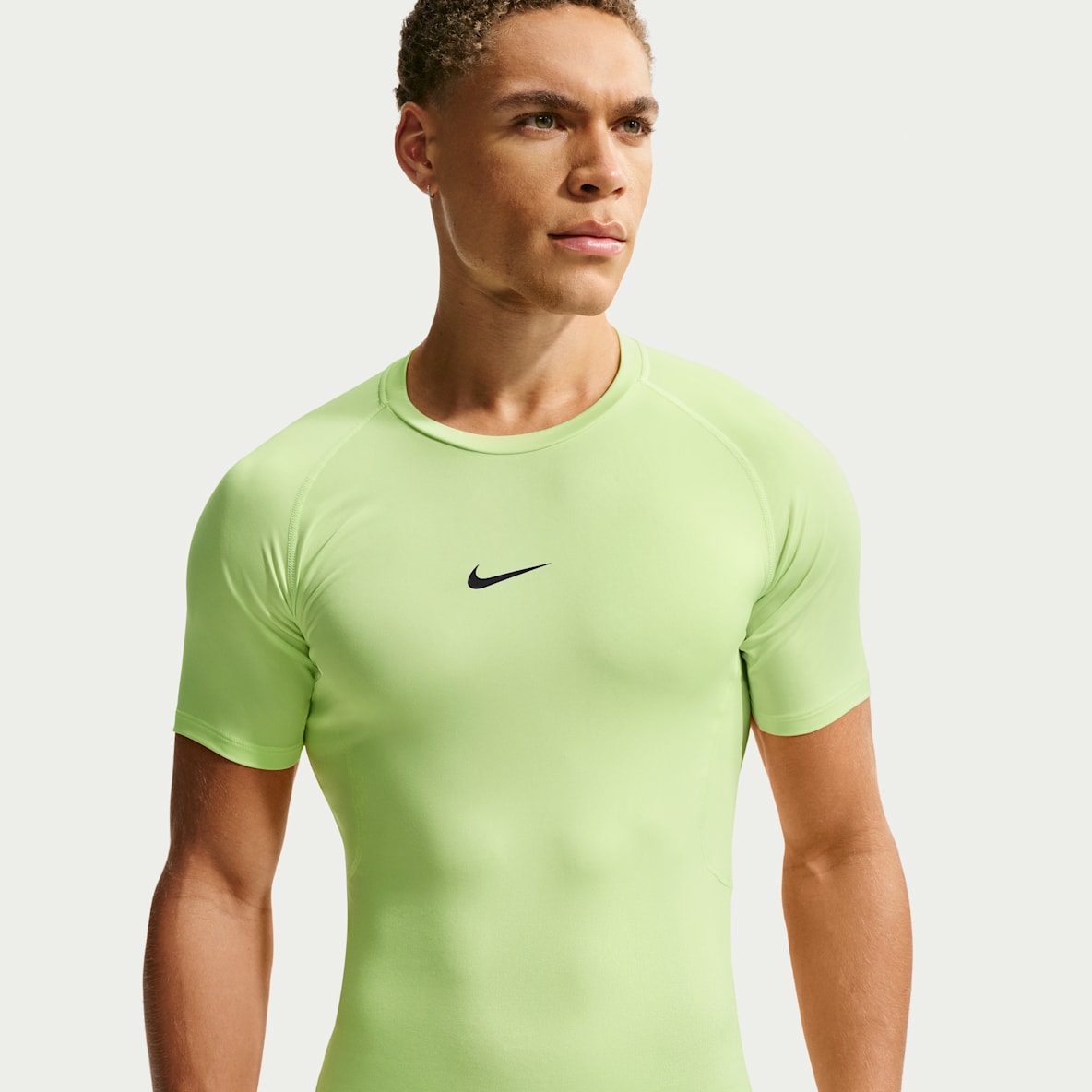 Nike Pro Playera de fitness ajustada de manga corta Dri-FIT para hombre
