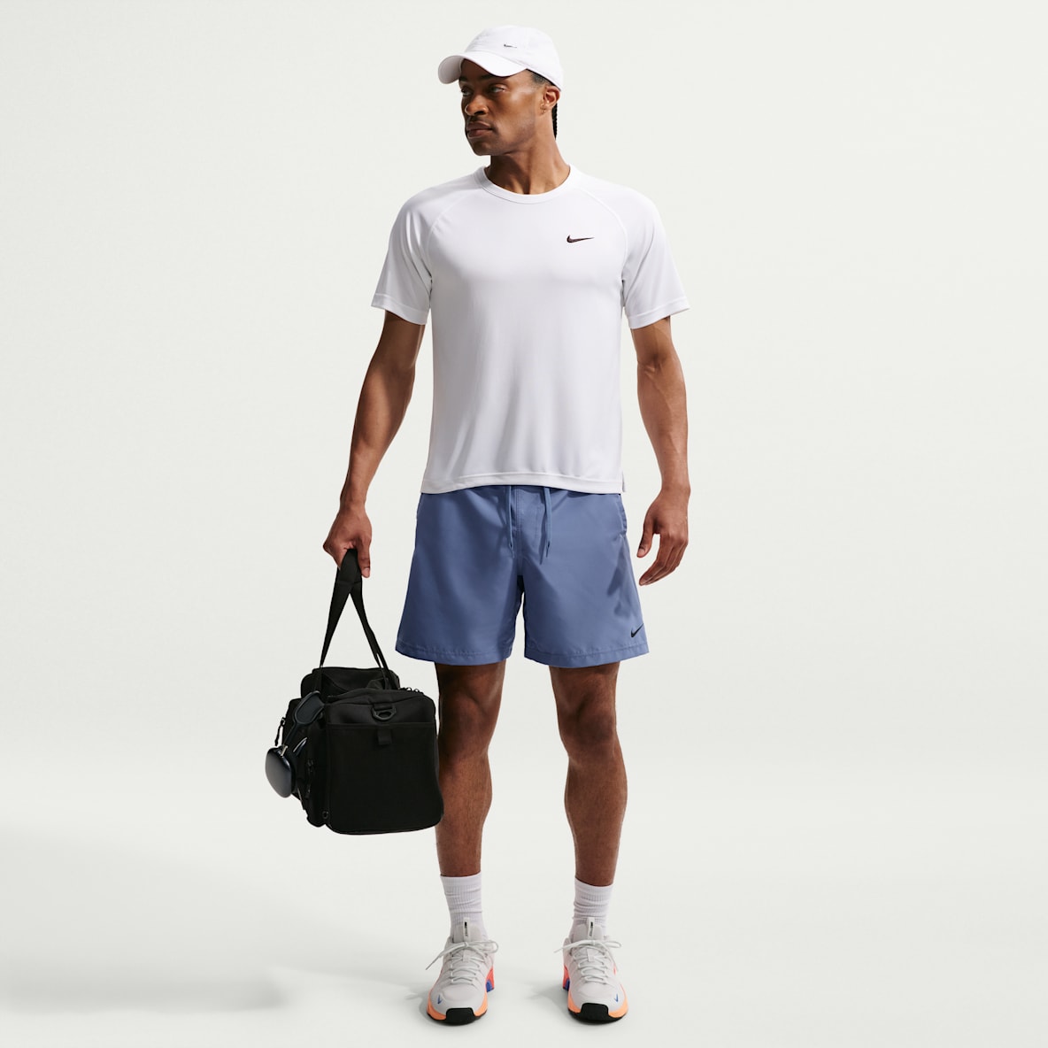 Nike Form Shorts Dri-FIT de 18 cm versátiles sin forro para hombre