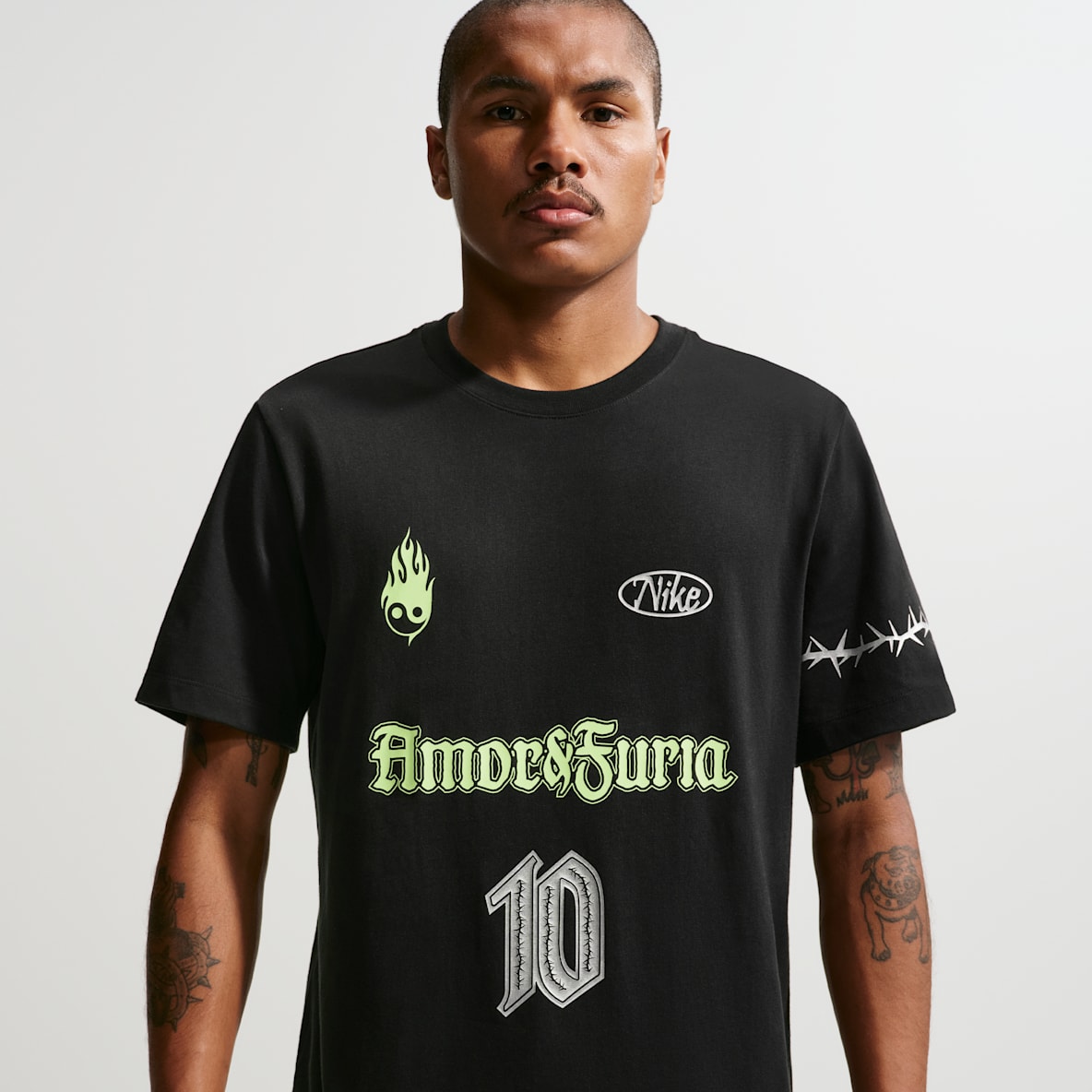 ナイキ スポーツウェア メンズ Tシャツ