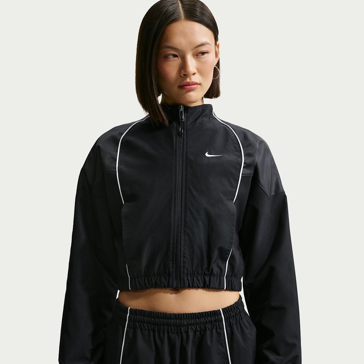 Nike Sportswear เสื้อแจ็คเก็ตวอร์มผู้หญิงรัดรูป