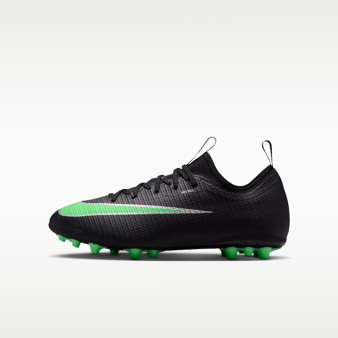 Nike Jr. Mercurial Vapor 17 Academy Big Kids' Artificial-Grass Low-Top Soccer Cleats