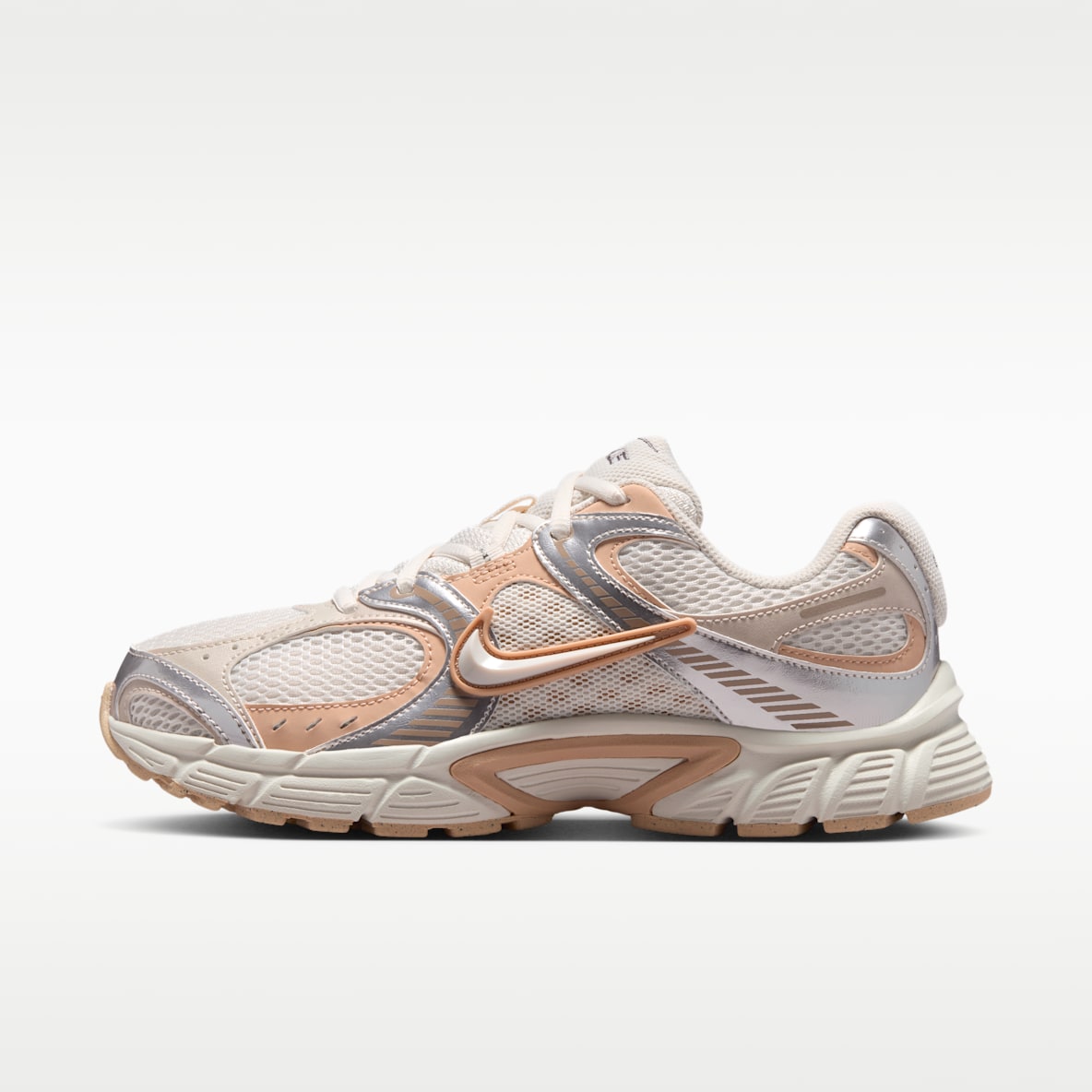 Nike V5 RNR Women's Shoes with Reflective Accents
