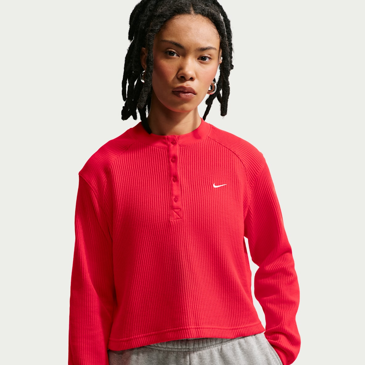 Nike Sportswear Chill Waffle Playera Henley de manga larga oversized para mujer