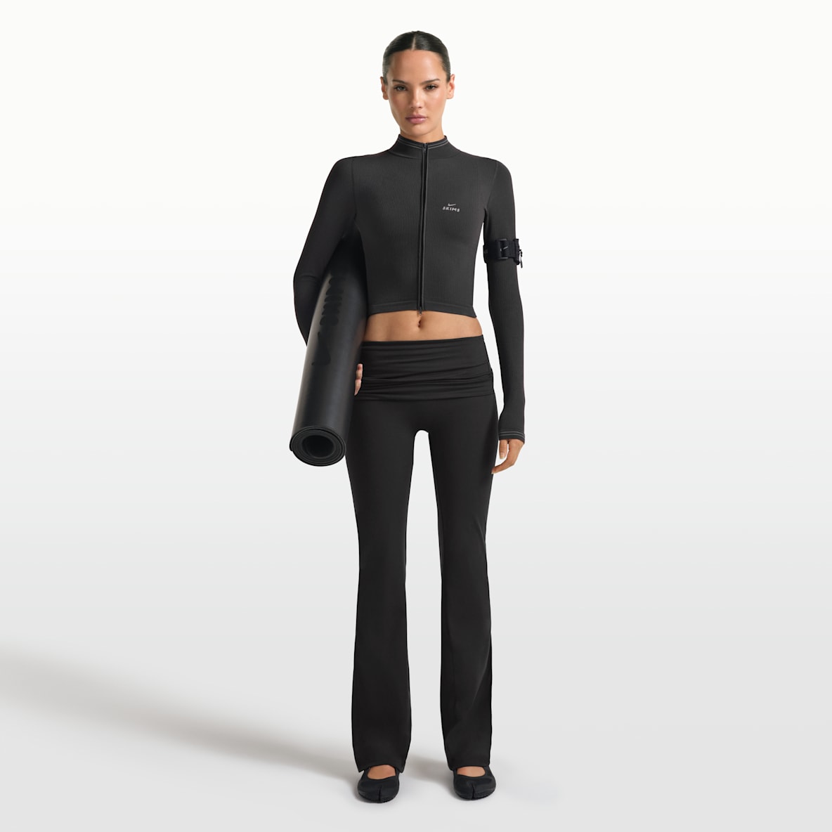 NikeSKIMS Matte Women's Flared Fold-Over Waistband Pants