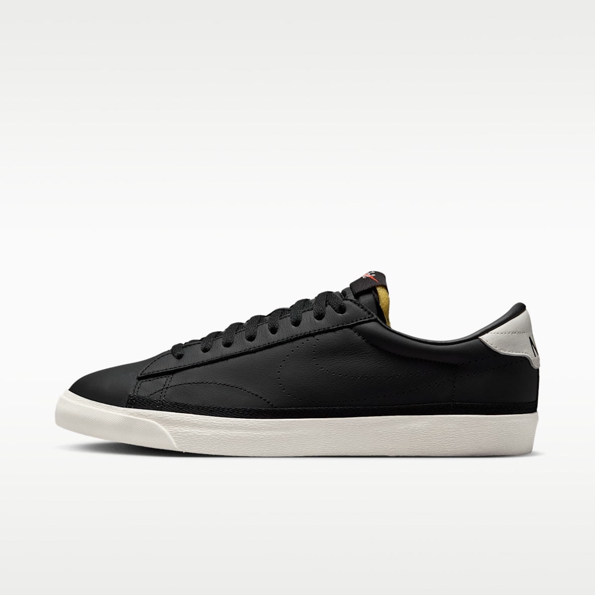 Nike Tennis Classic Men‘s shoes