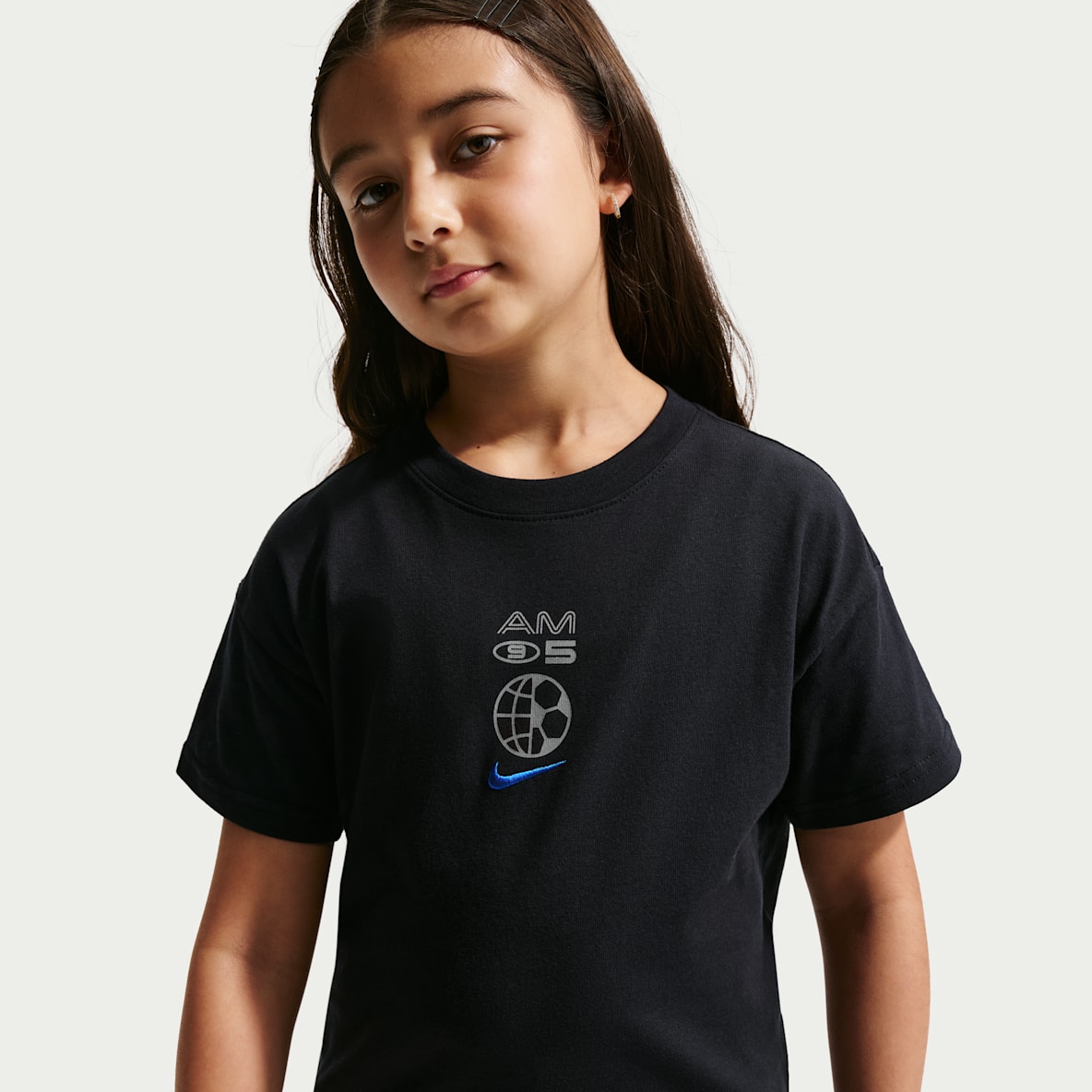 Nike Sportswear Older Kids' T-Shirt