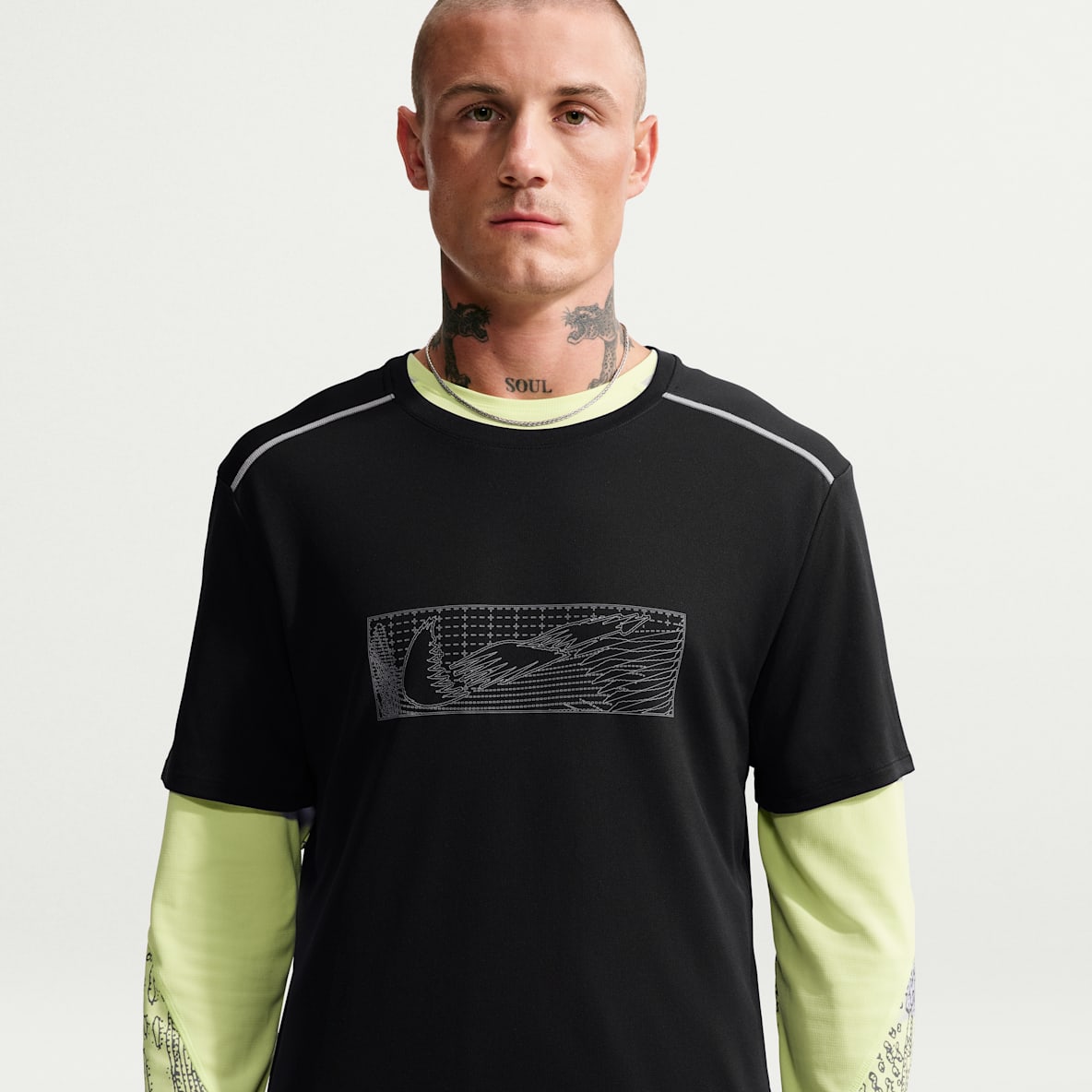Nike Miler Pánský zimní běžecký top Dri-FIT s UV ochranou