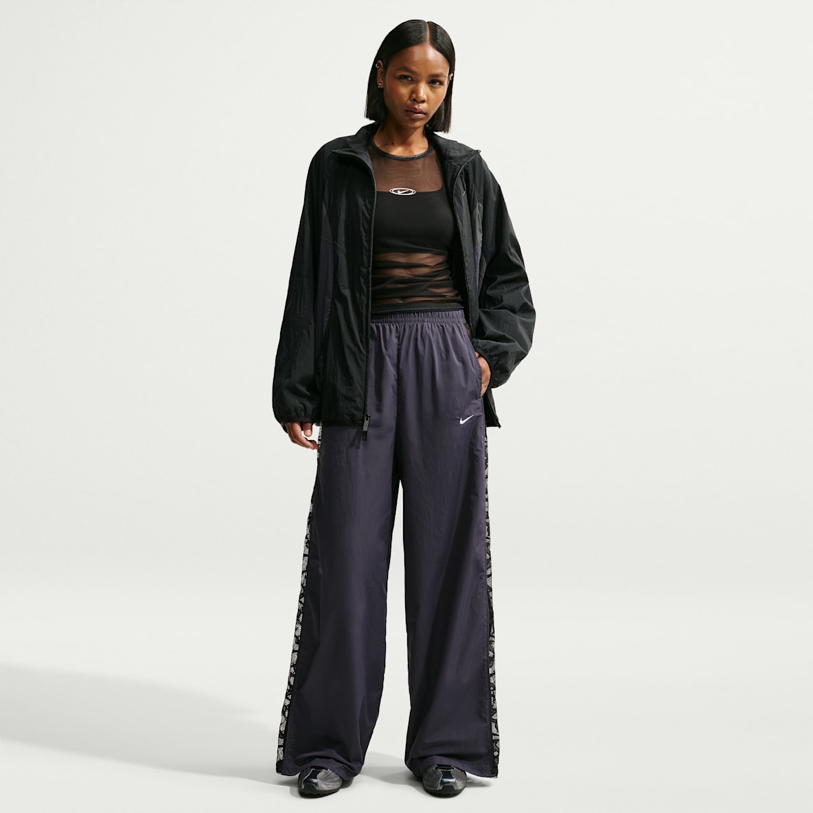 Nike Sportswear Pants deportivos de encaje de tiro medio holgados para mujer