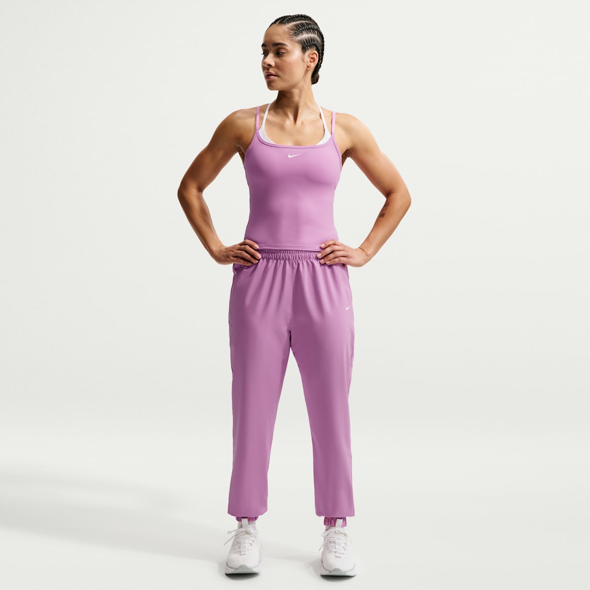 Nike One Women's Dri-FIT High-Waisted 7/8 Joggers