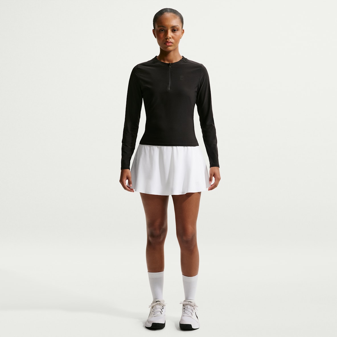 NikeCourt Advantage Falda de tenis Dri-FIT corta para mujer