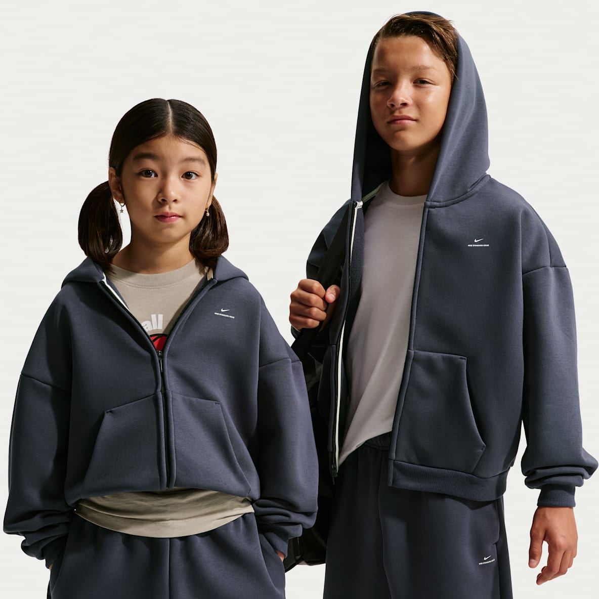 Nike Standard Issue Big Kids' Therma-FIT Brushed Fleece Full-Zip Hoodie