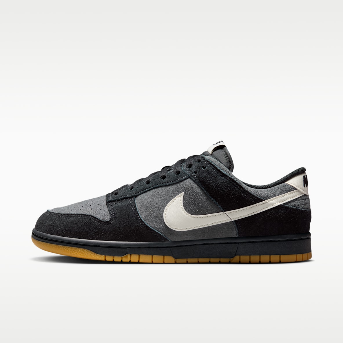 Nike Dunk Low Retro SE Tenis para hombre