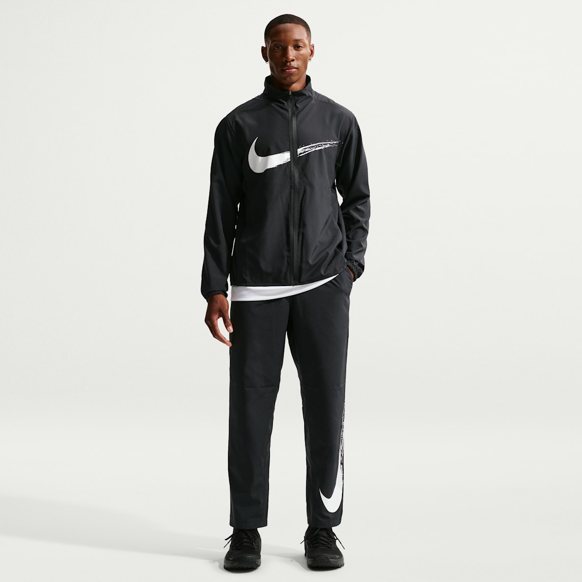 Nike Form Pantaloni versatili con bordo aperto Dri-FIT – Uomo