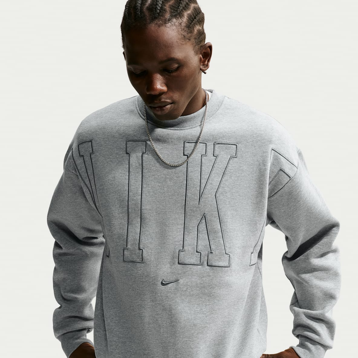 Nike Solo Fleece Men's Loose Crew-Neck Sweatshirt