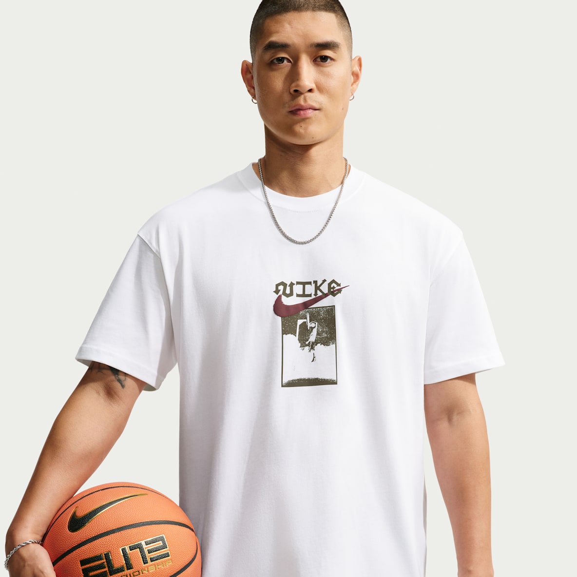 Nike Men's Basketball T-shirt