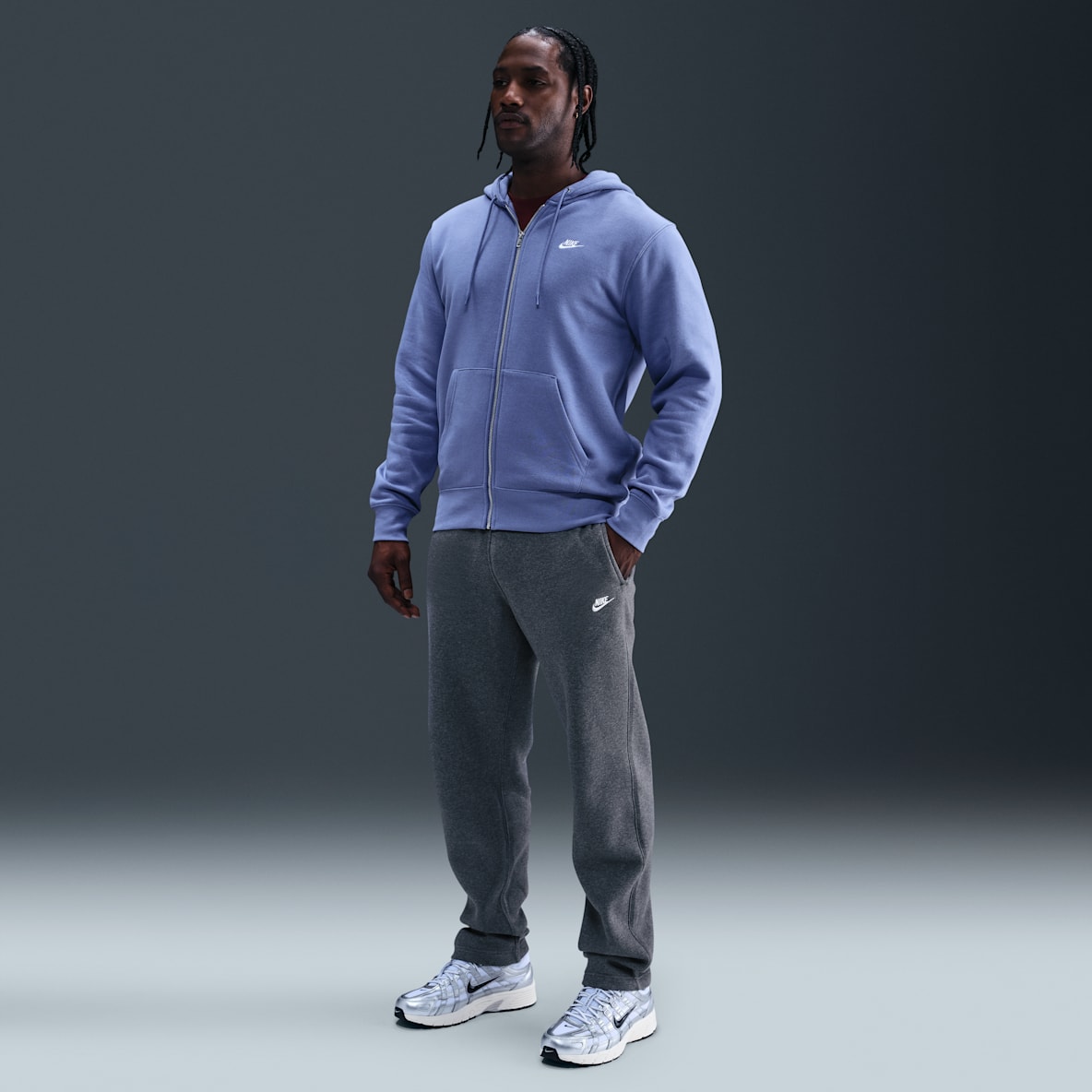 Nike Club Pants de tejido Fleece con dobladillo abierto para hombre