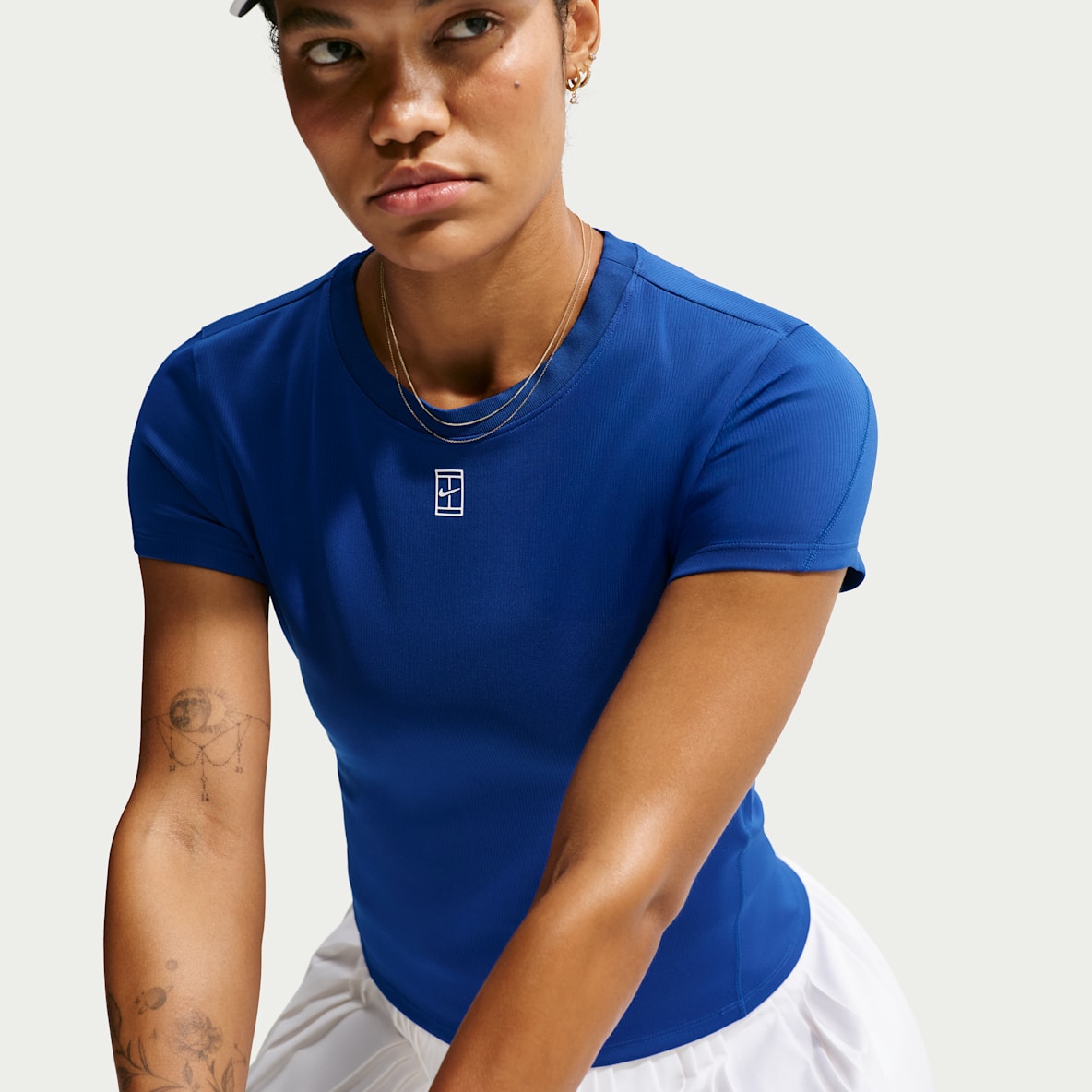 NikeCourt Advantage Haut de tennis à manches courtes Dri-FIT pour femme
