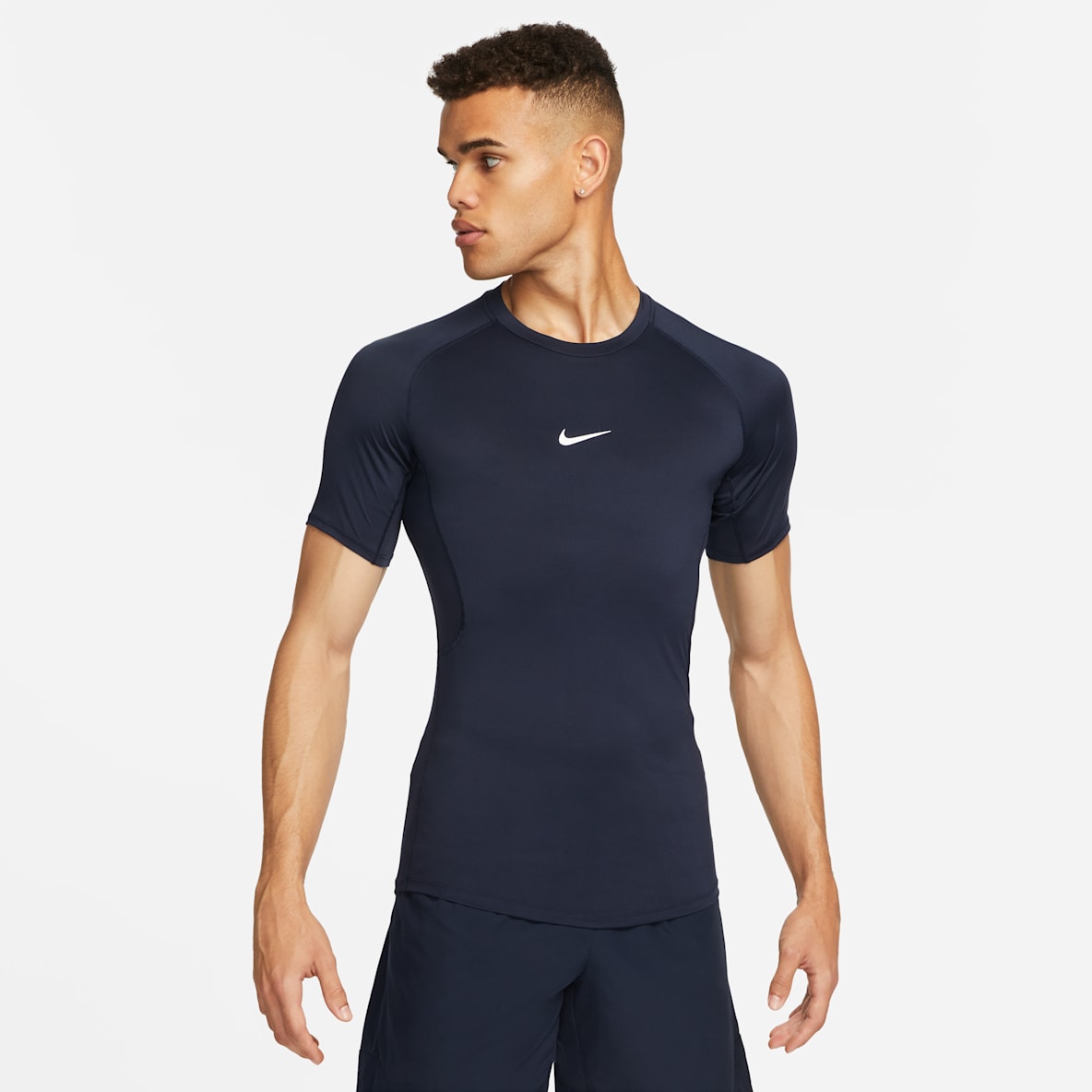 Nike Pro Dri-FIT Kurzarm-Fitness-Oberteil mit enger Passform für Herren