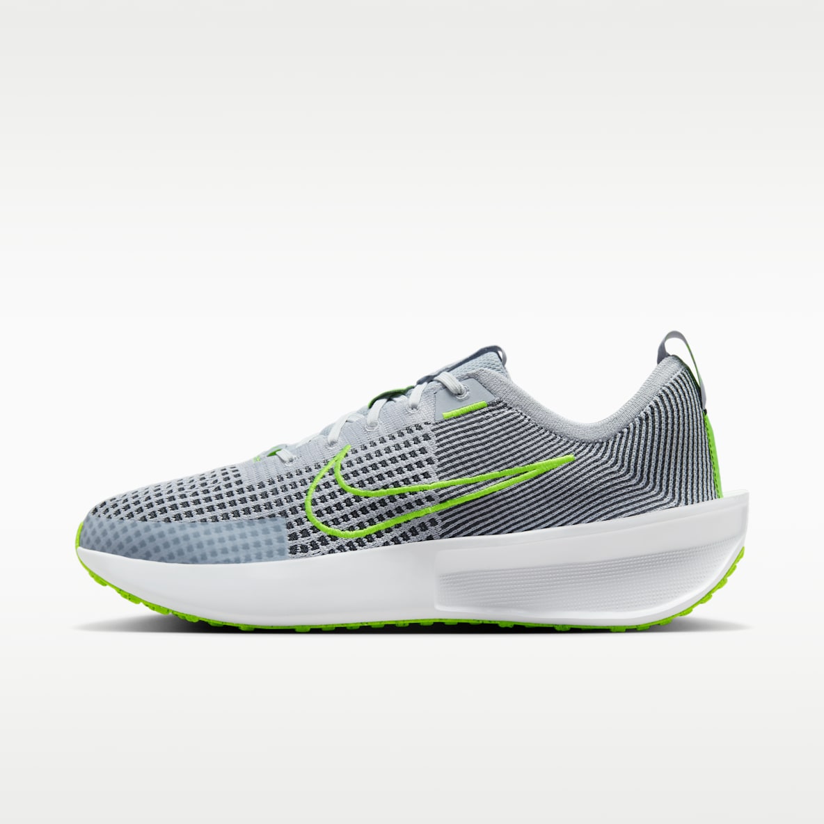 Nike Interact Run Tenis de correr en pavimento para hombre