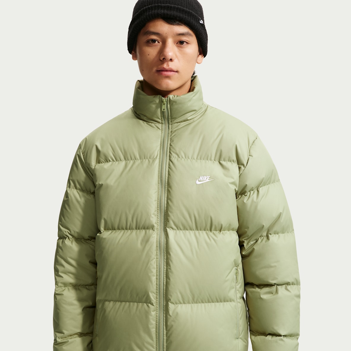 나이키 스포츠웨어 클럽 남성 써마 핏 다운 패딩 재킷