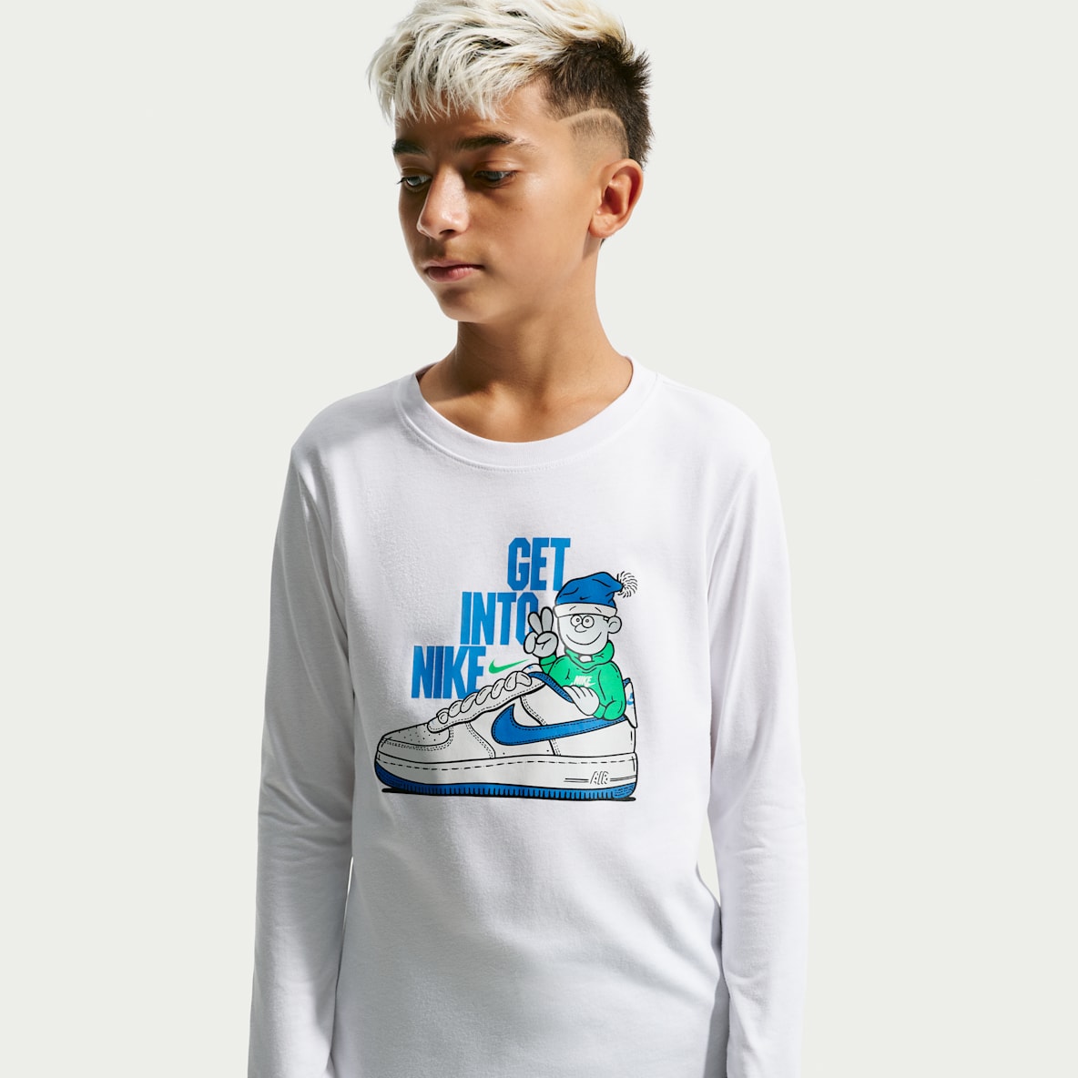 Nike Sportswear Big Kids' Long-Sleeve T-Shirt