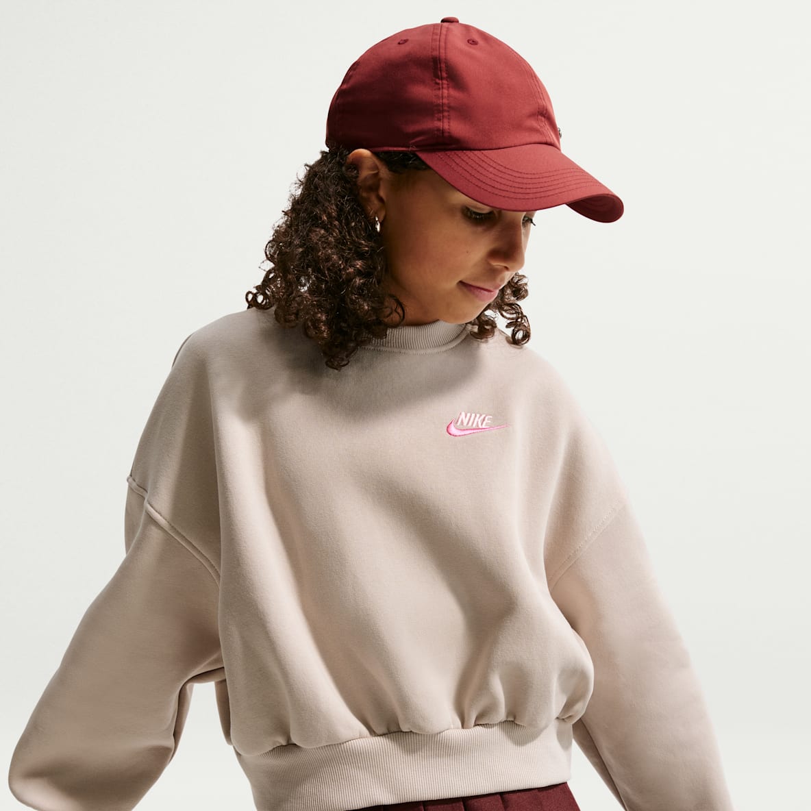 Nike Sportswear Club Fleece Girls' Boxy Crew-Neck Sweatshirt