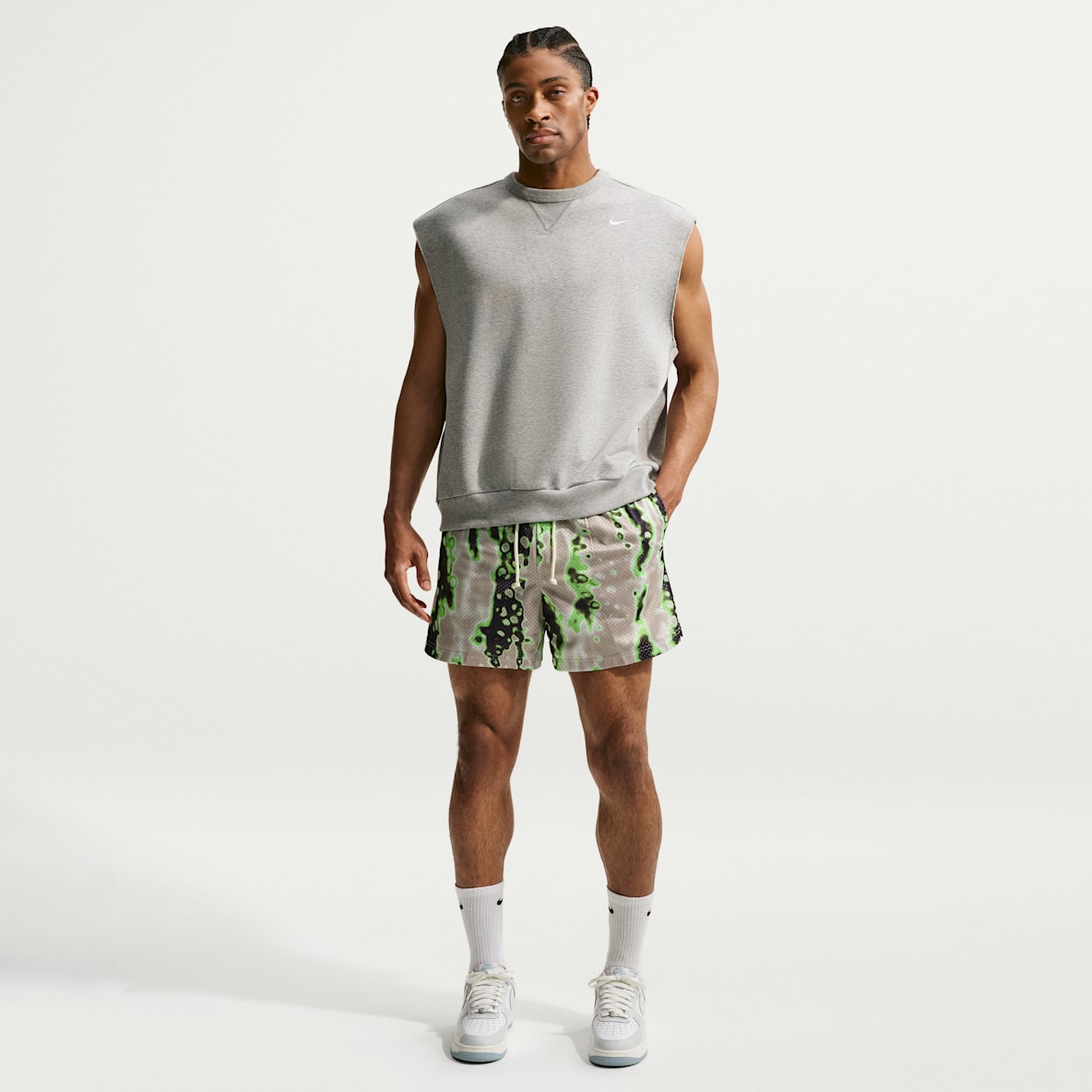 Nike Standard Issue Men's 5" Practice Mesh Basketball Shorts