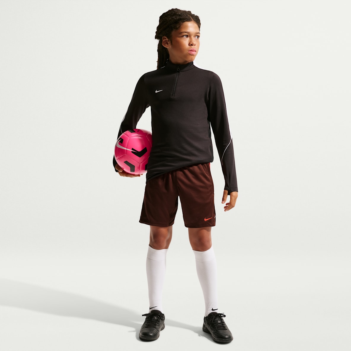 Nike Strike Older Kids' Dri-FIT Football Shorts