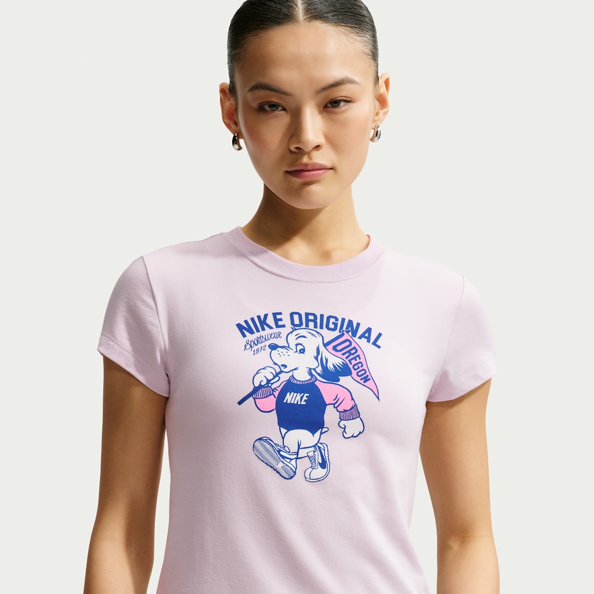 ナイキ スポーツウェア チル ニット ウィメンズ スリム モッドクロップド Tシャツ