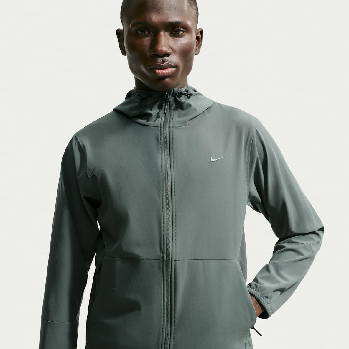 Nike Unlimited Vielseitige Repel-Jacke mit Kapuze für Herren