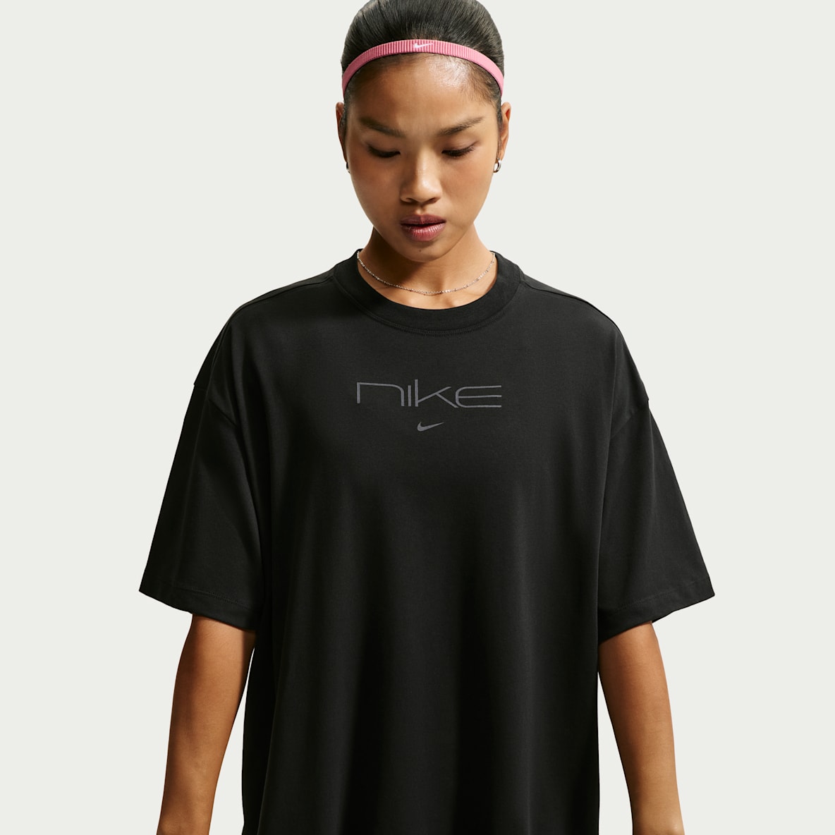 Nike  女款 Dri-FIT 寬版 T 恤