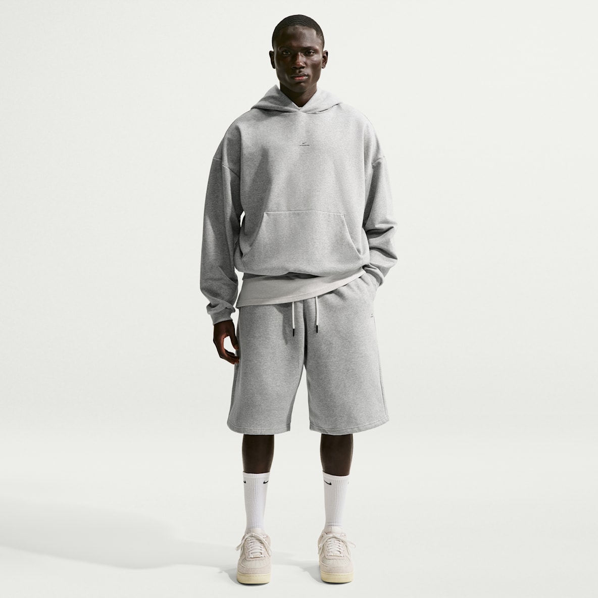 Nike Standard Issue Therma-FIT-basketballshorts i fleece (35 cm) til mænd