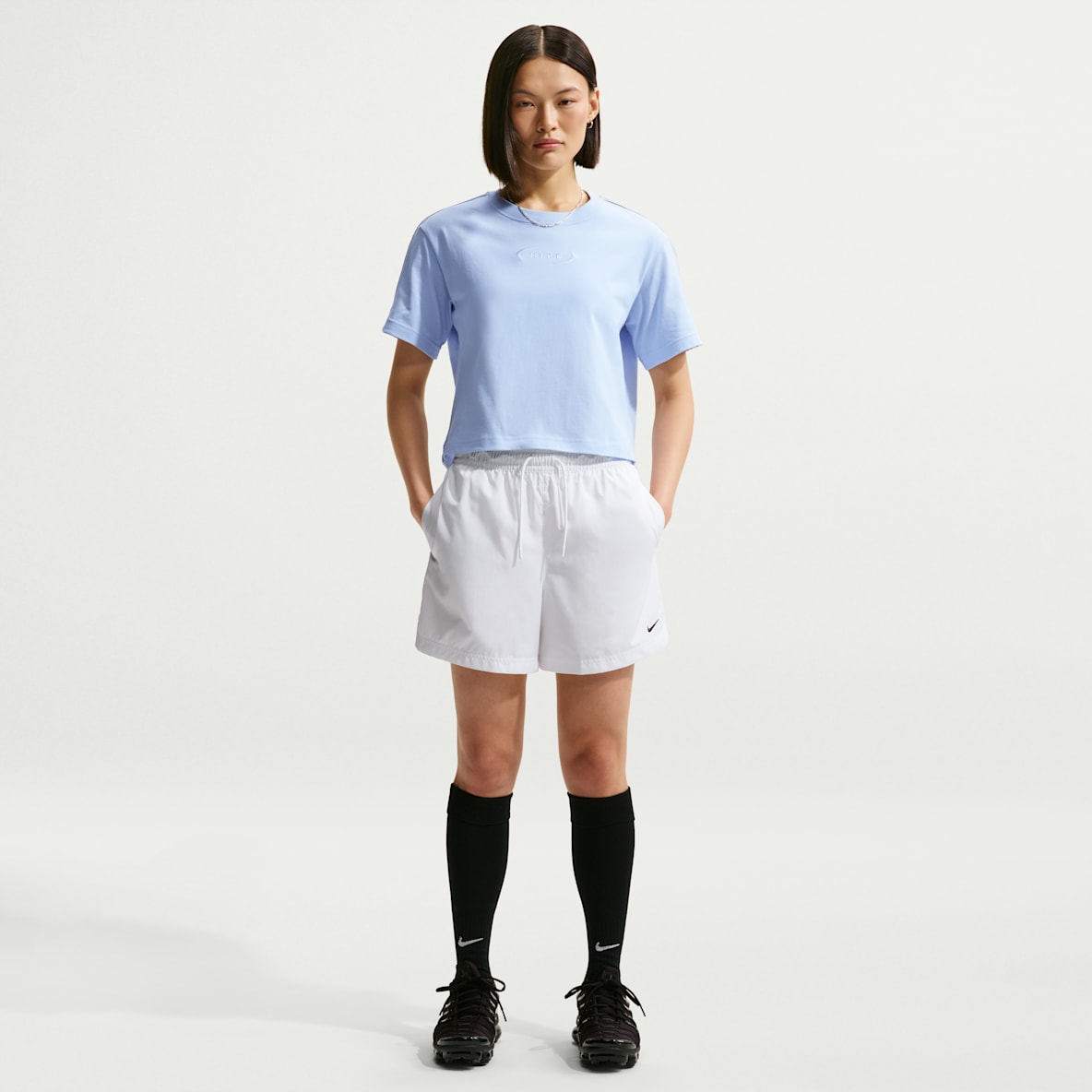 나이키 스포츠웨어 클래식 우븐 여성 미드라이즈 쇼츠