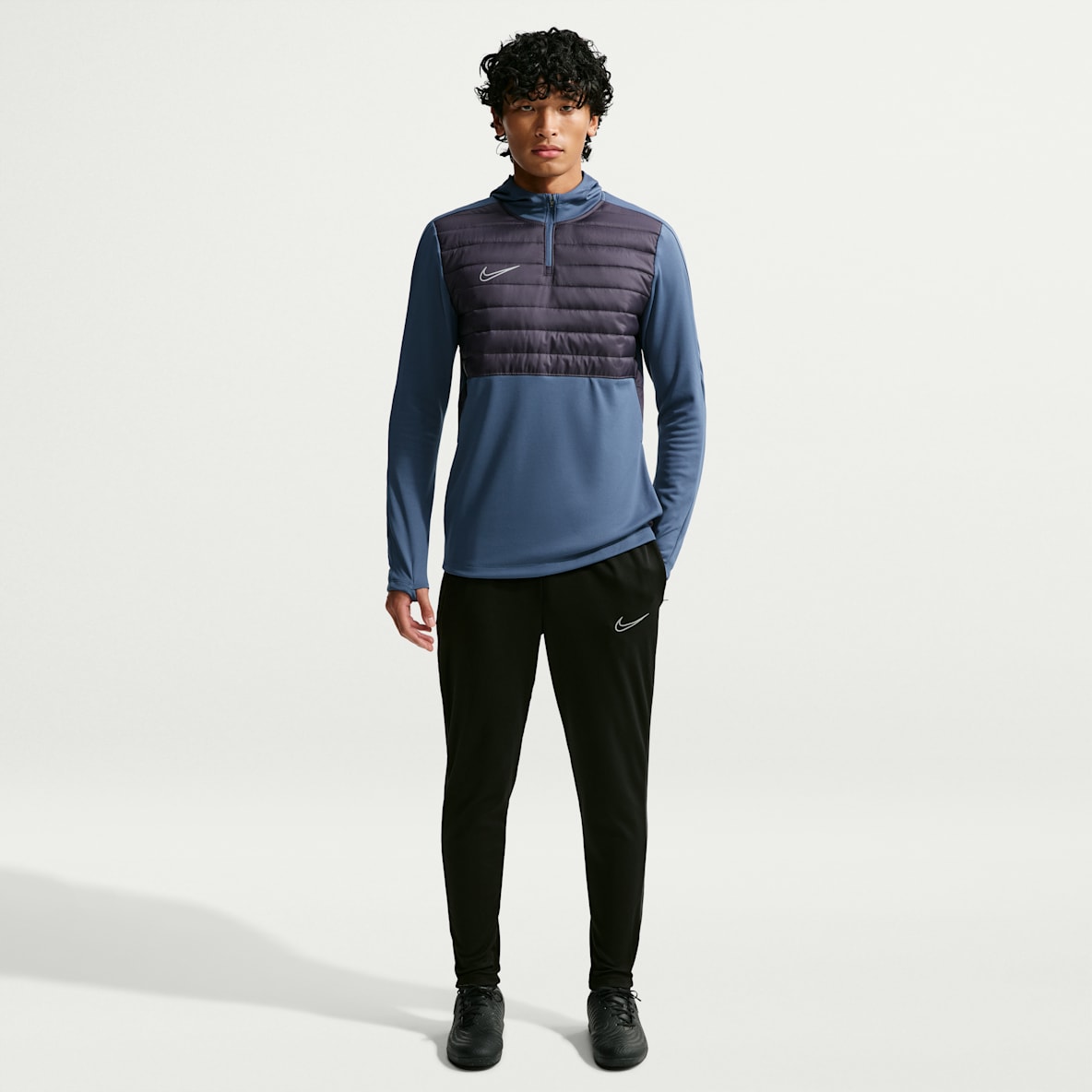Nike Academy Winter Warrior Men's Therma-FIT Soccer Pants