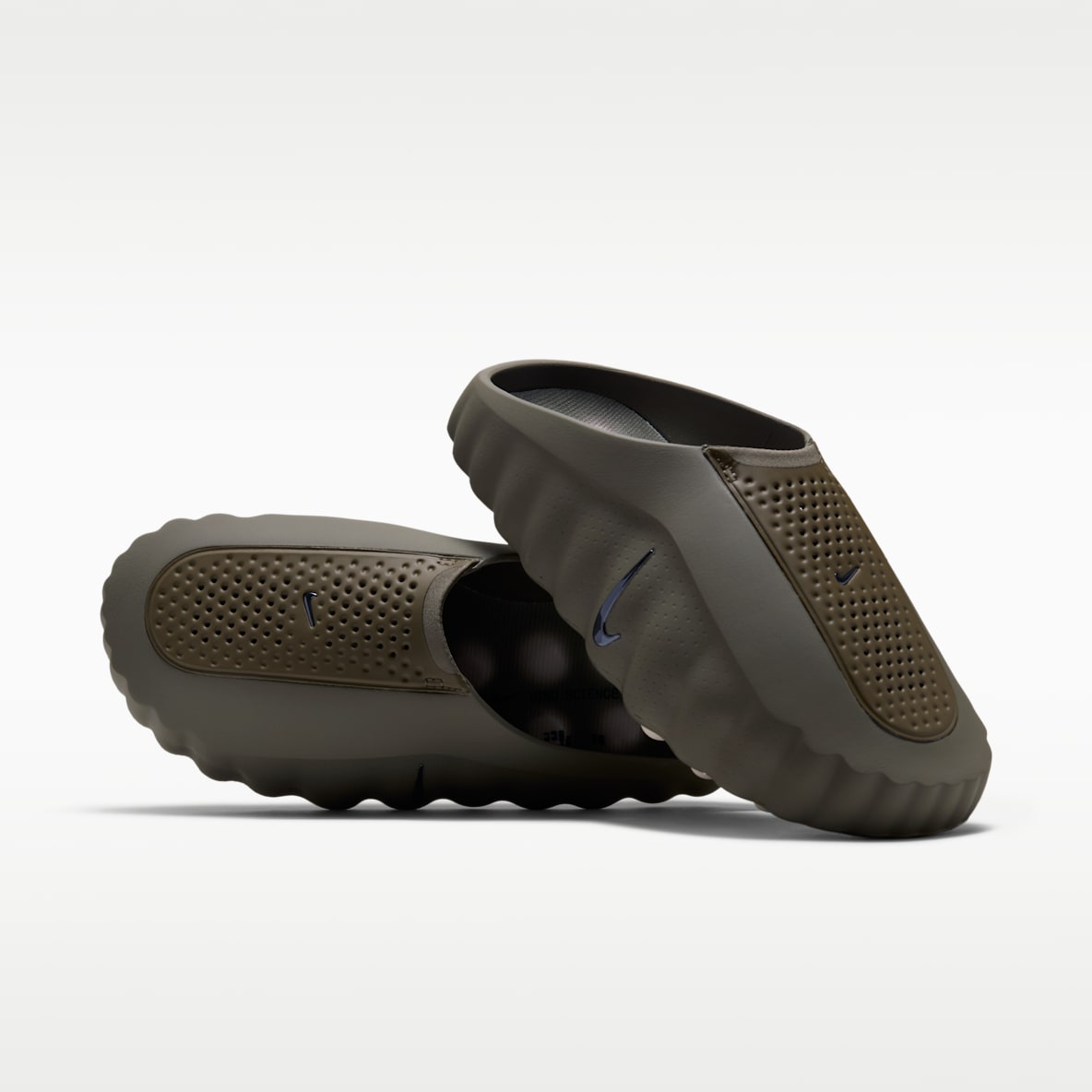 Nike Mind 001 Women's Pregame Mules
