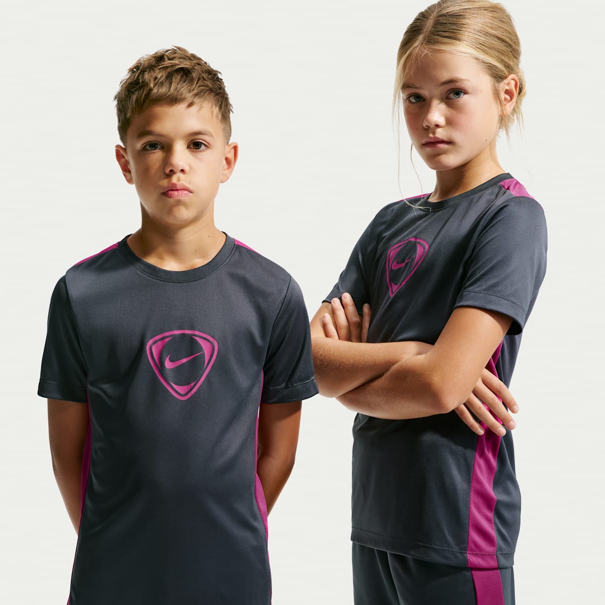 Nike Academy+ Maglia da calcio a manica corta Dri-FIT – Ragazzo/a