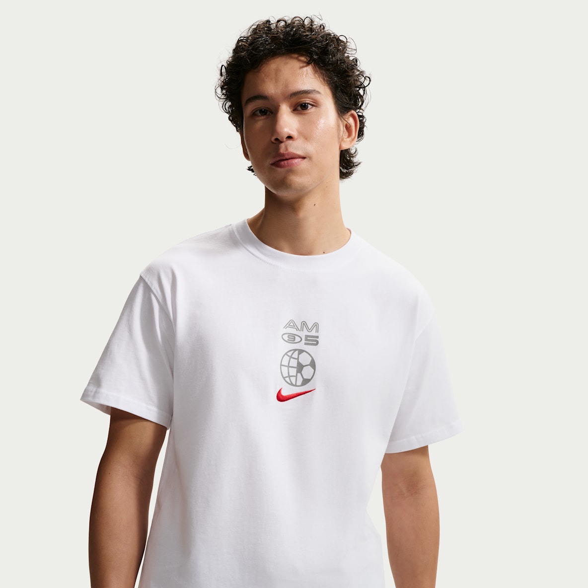 ナイキ スポーツウェア Tシャツ