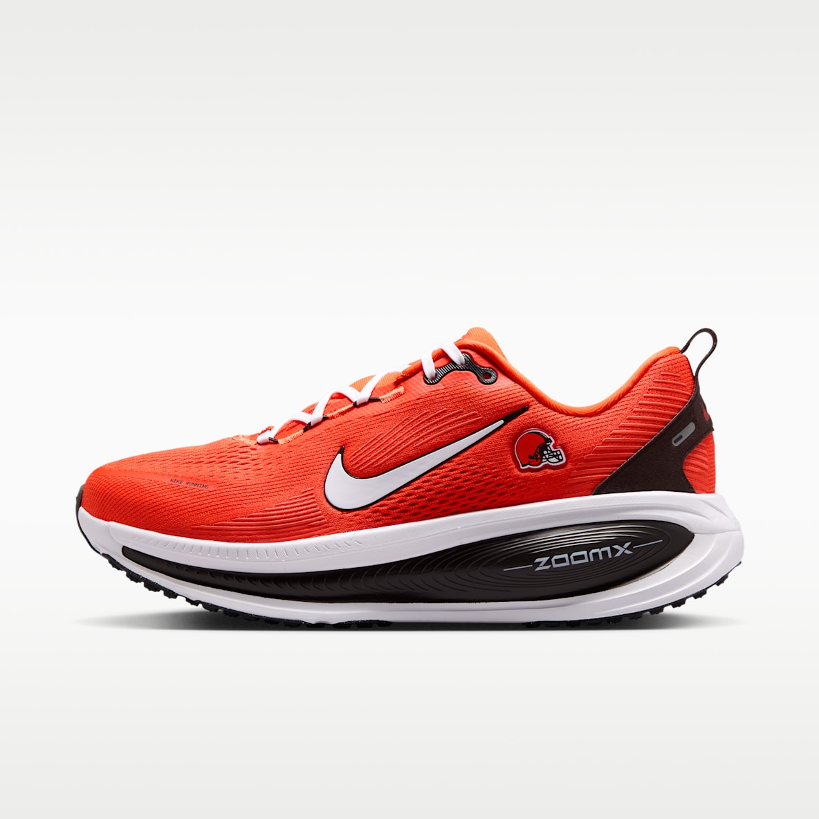 Nike Vomero 18 (Cleveland Browns) Men's NFL Road Running Shoes