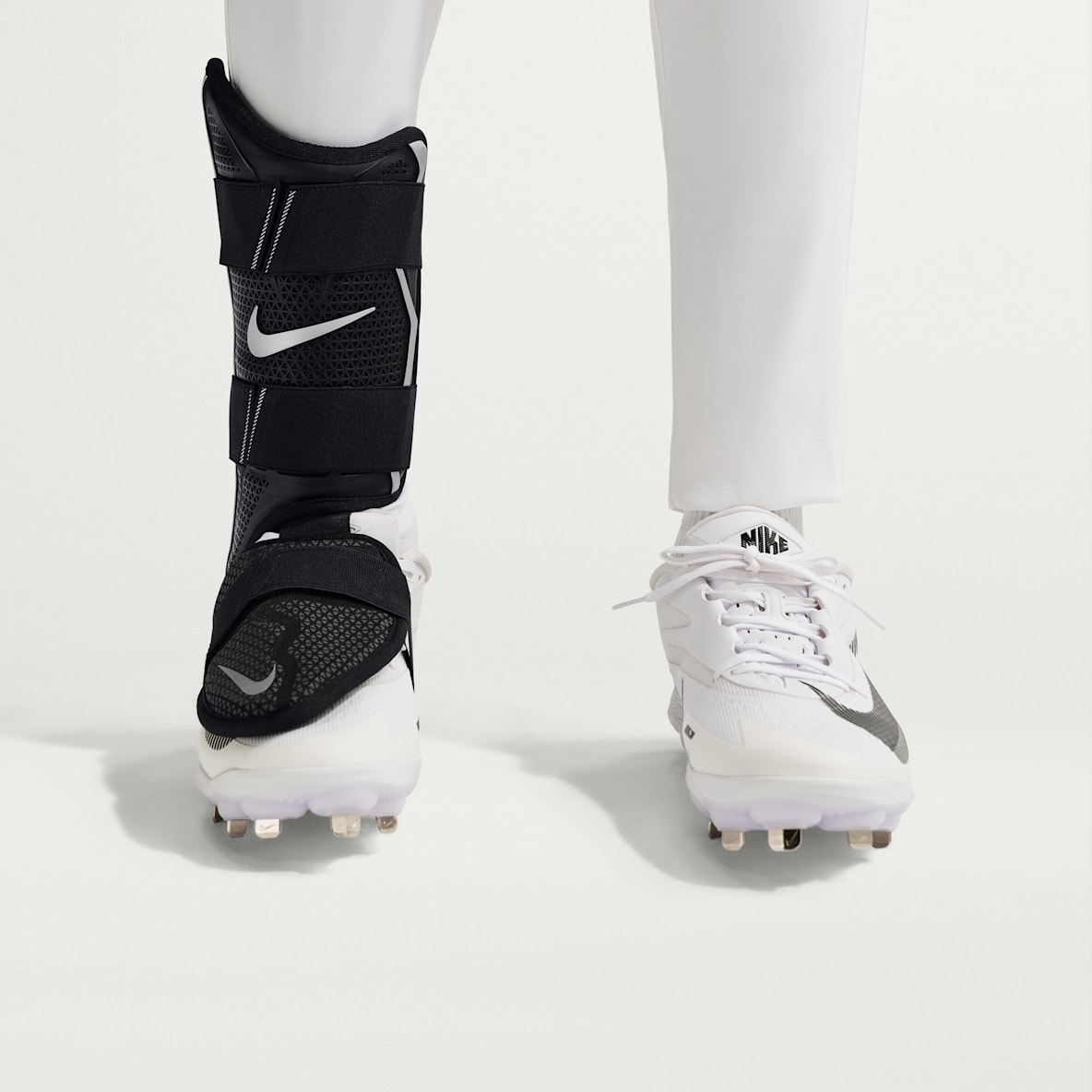 Nike Vapor Elite Baseball Batter's Leg Guard (Right-Hand Hitter)