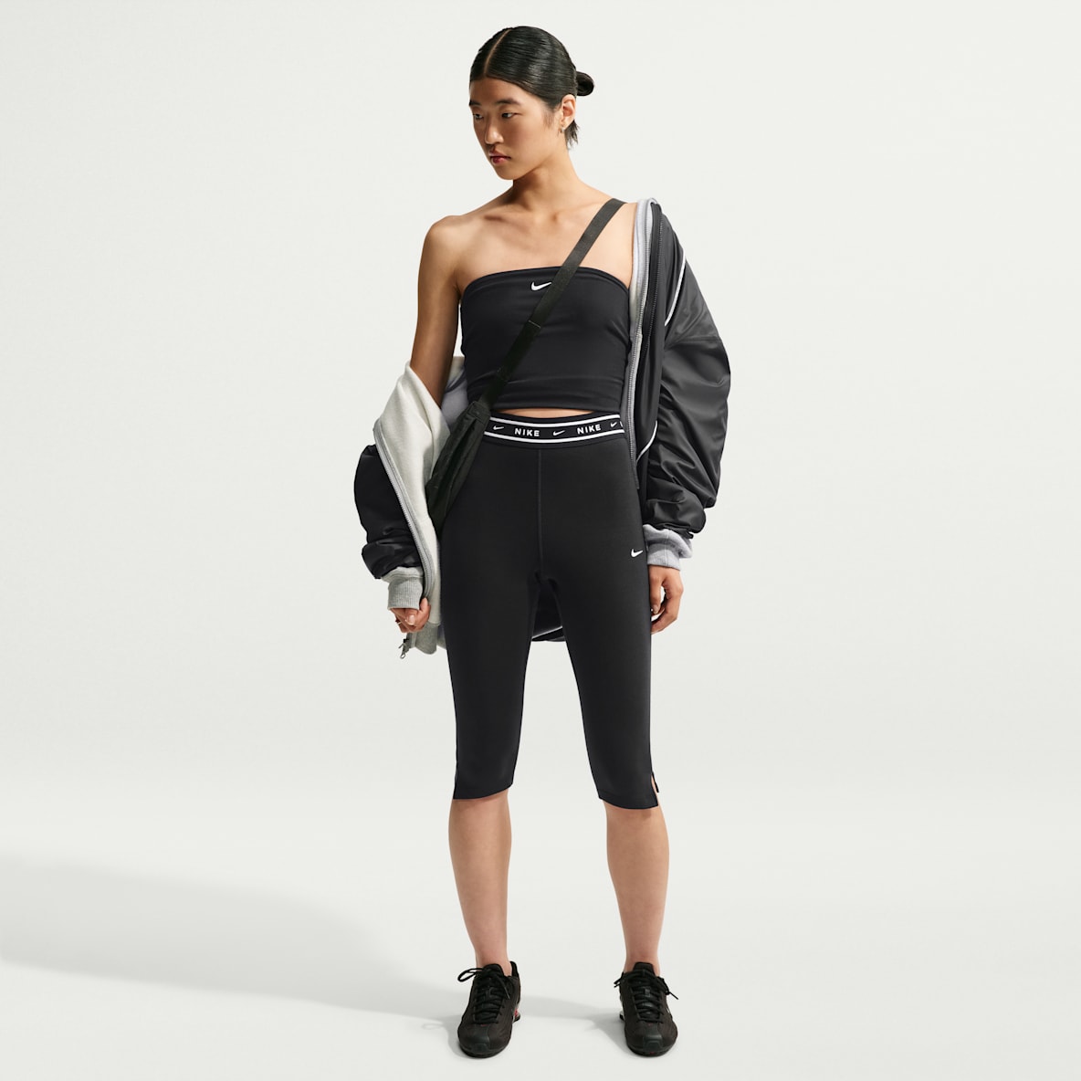 Nike Sportswear Chill Jersey Women's Tight High-Waisted Capri Leggings