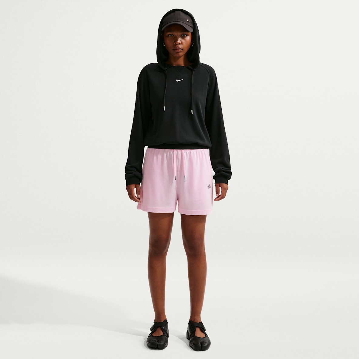 Nike Sportswear Chill Knit Shorts ligeros de tiro alto para mujer