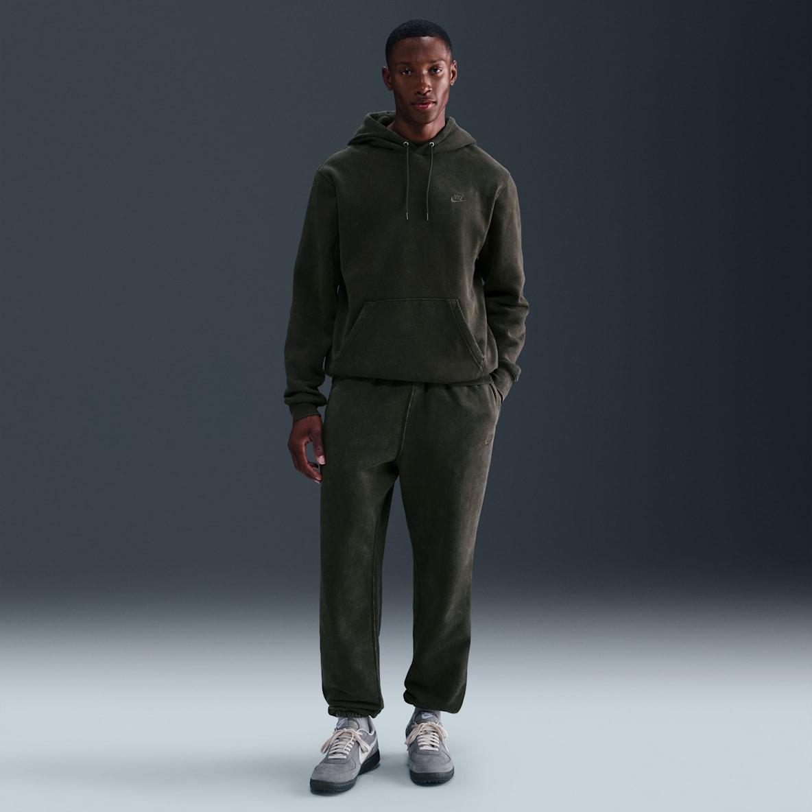Nike Sportswear Club Men's Washed Cuffed Fleece Pants